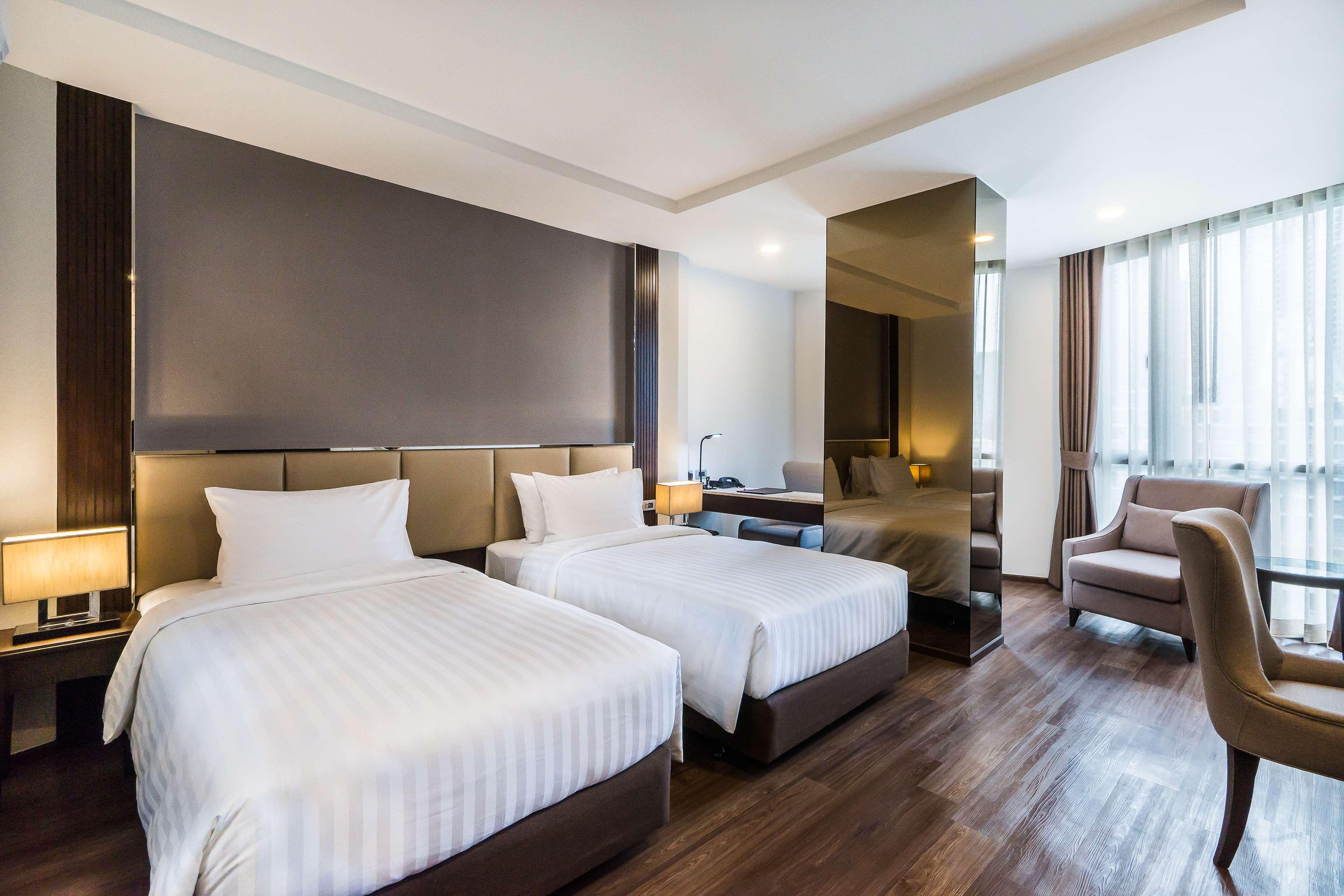 Surestay Plus By Best Western Sukhumvit 2 Bangkok Eksteriør billede