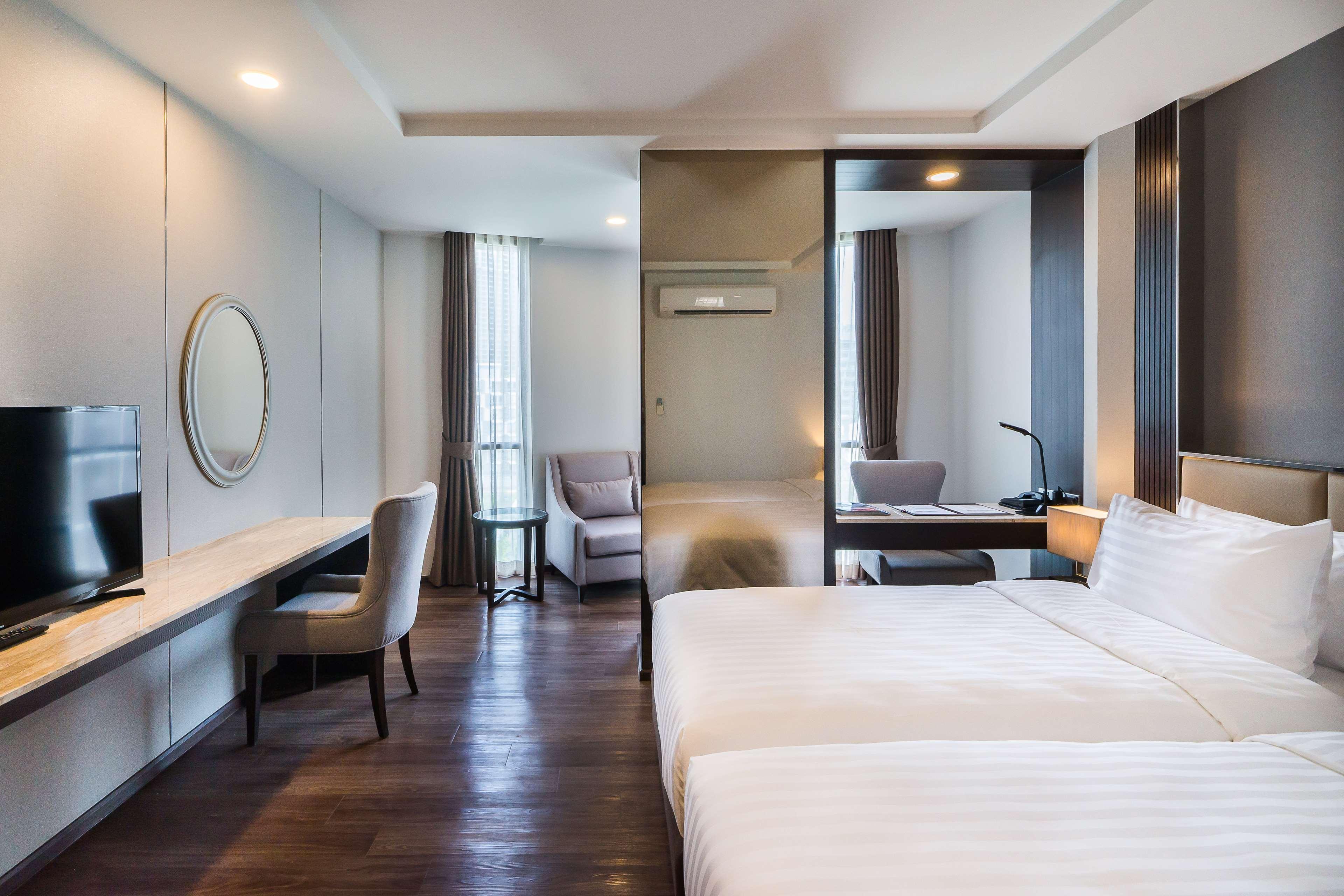 Surestay Plus By Best Western Sukhumvit 2 Bangkok Eksteriør billede